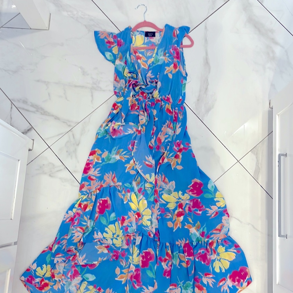 Vici size medium high low floral spring dress
